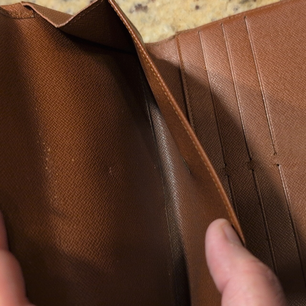 Louis Vuitton Brown Monogram Wallet Classic Design. Authentic - Picture 5 of 7